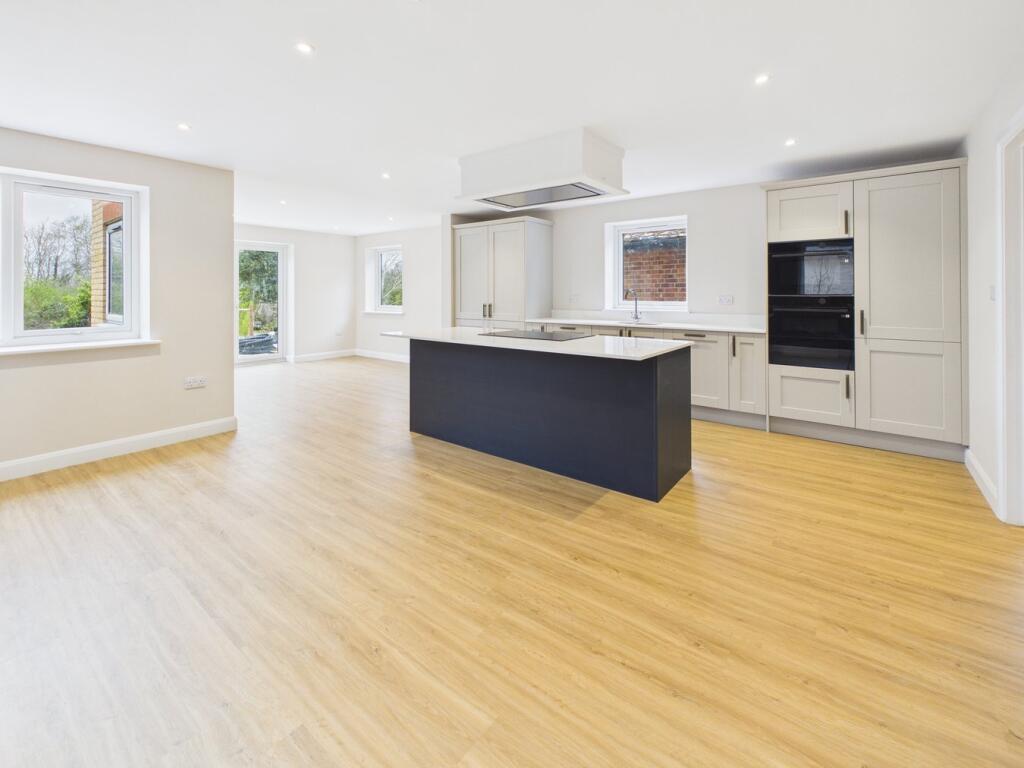 Main image of property: 60 High Street, Great Paxton, St Neots, PE19