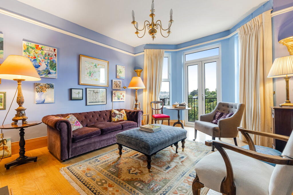 House in Torquay - More