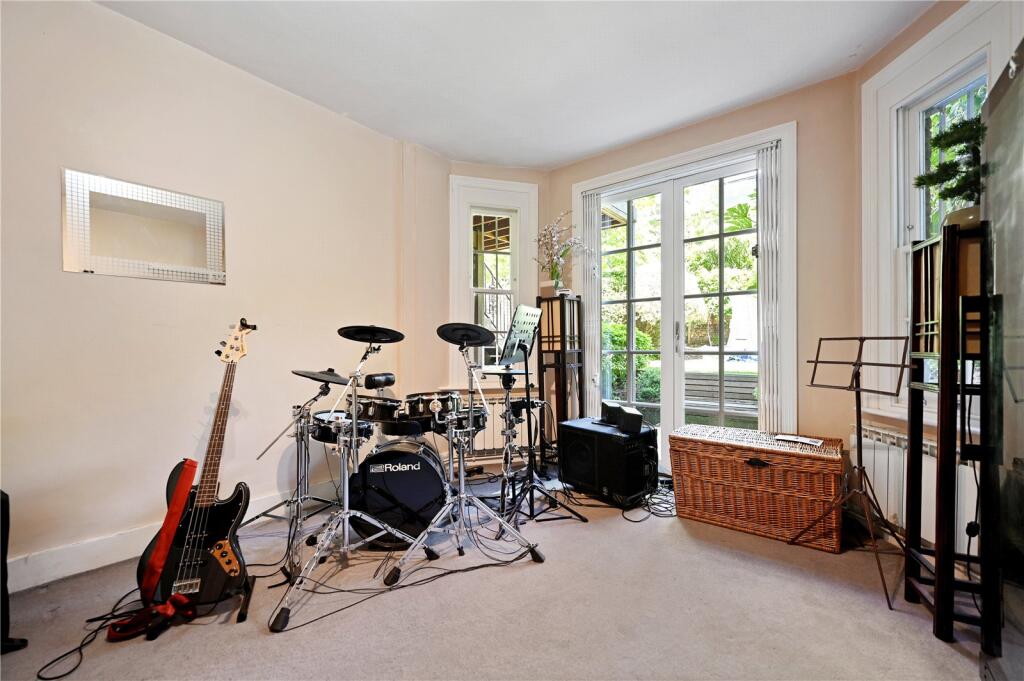 House in London - View 4