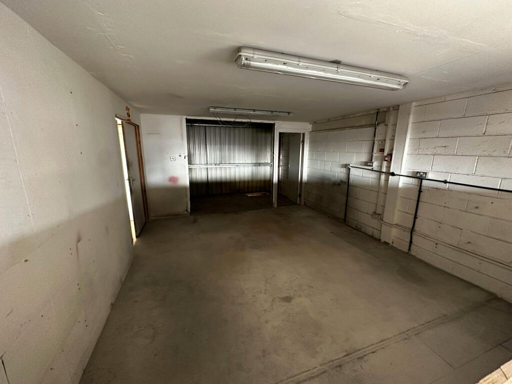 Unit 1, Metro Business Centre