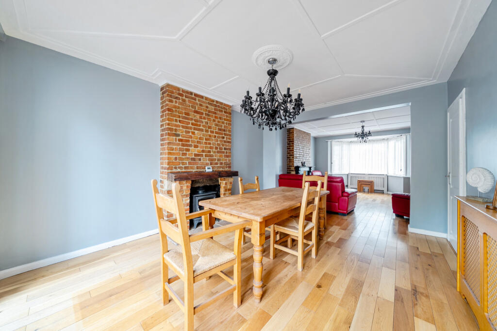 House in London - View 5