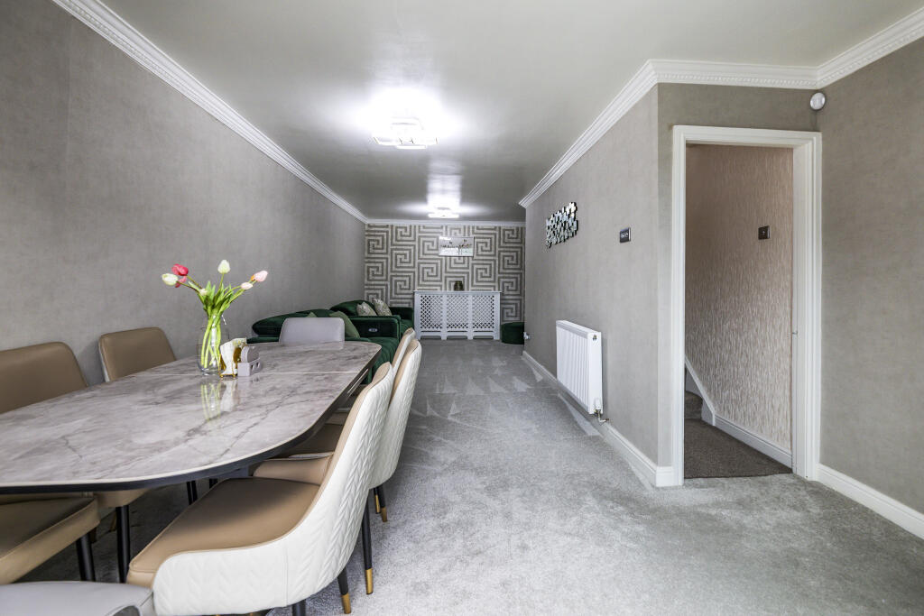House in Sheffield, Page Hall - View 4