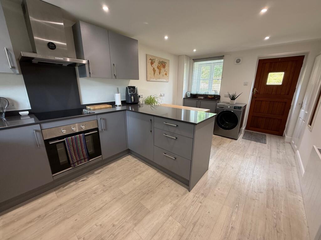 Additional image 4 of Lake Mews, Barwick Park, Yeovil, Somerset, BA22 9TB