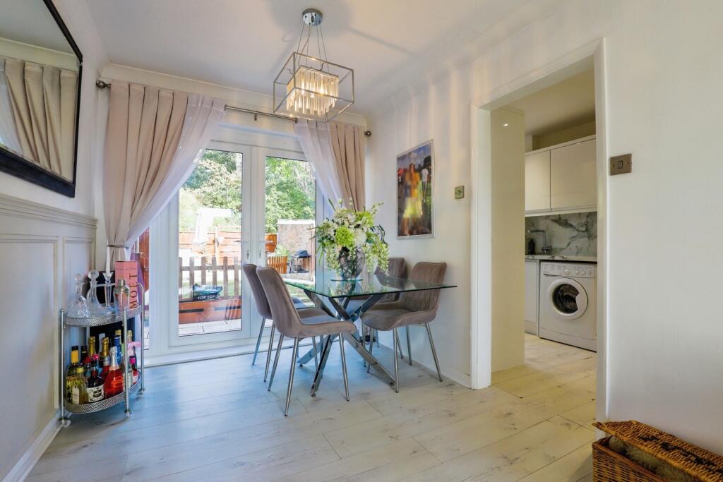 House in Swale, Grove Park, Bobbing - More
