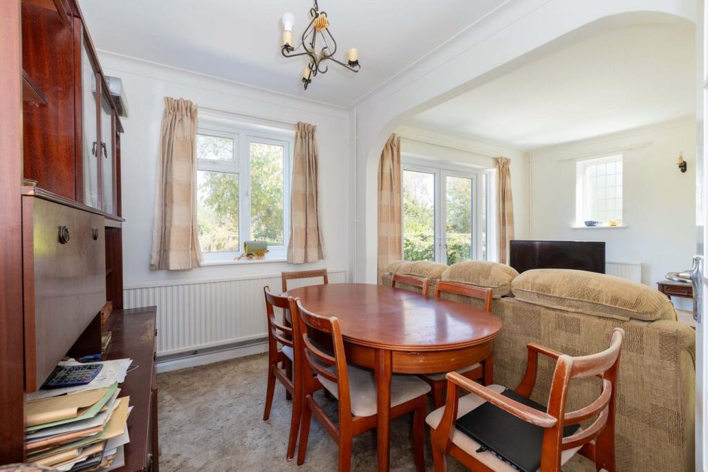 House in Slough - View 5