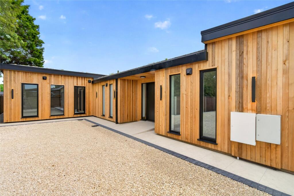Main image of property: Keysers Road, Broxbourne, Essex, EN10