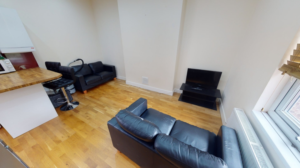 Main image of property: Flat 3, 24 Burns Street, Nottingham, NG7 4DT