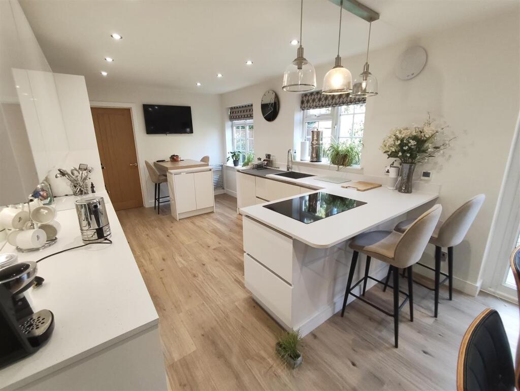 House in South Holland, Crowland - More
