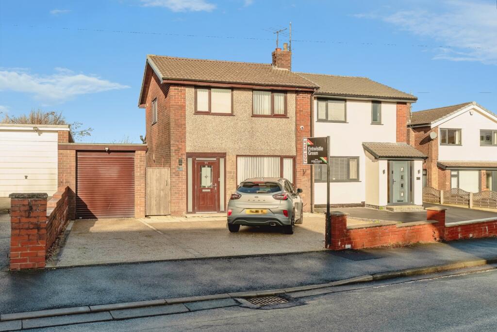 Main image of property: Westbourne Avenue South, Burnley, Lancashire, BB11