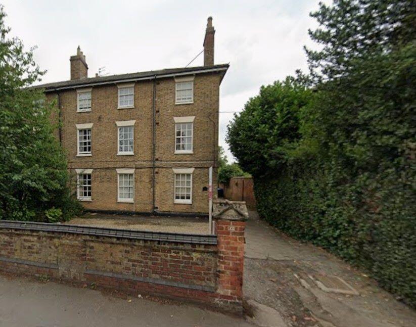 Main image of property: Flat 8, 16 Hillmorton Road, Rugby, Warwickshire, CV22 5AA