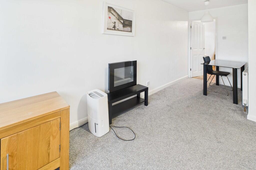 2 Birch Close, Roose, Barrow-in-Furness, Cumbria, LA13 0RQ photo 3