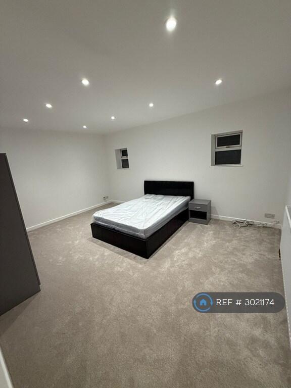 House in Dartford, Bean - View 2
