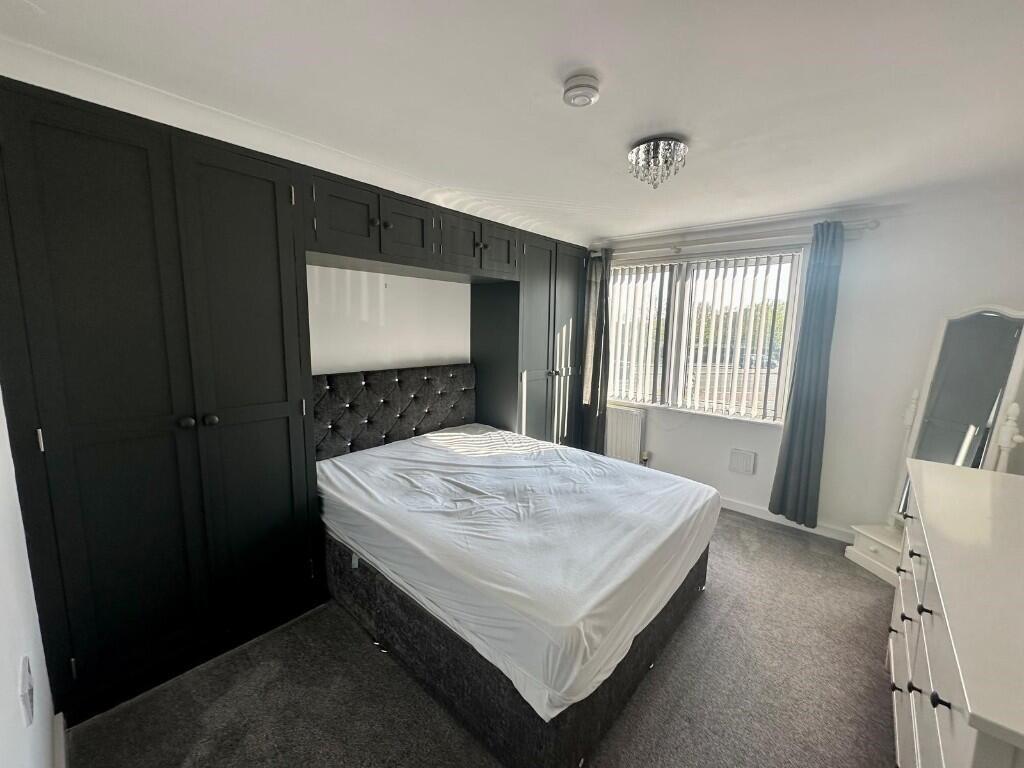 Main image of property: Victoria Road North, Southsea, Hampshire, PO5