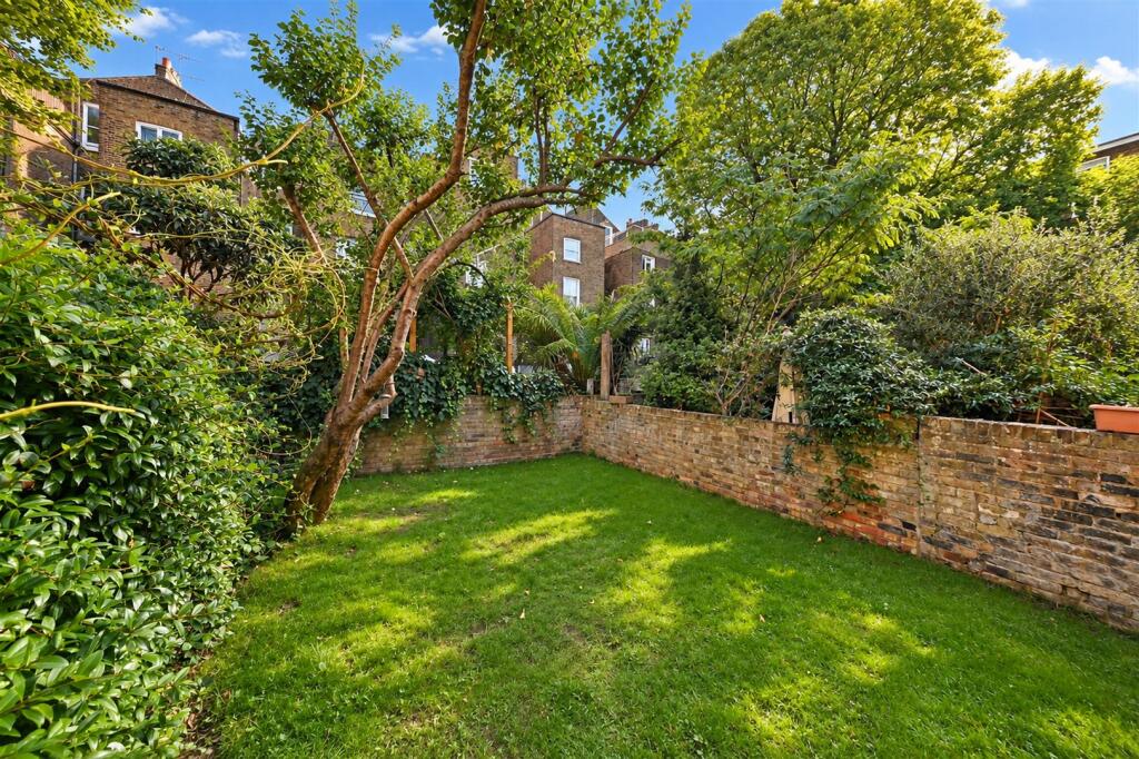 House in London - View 4