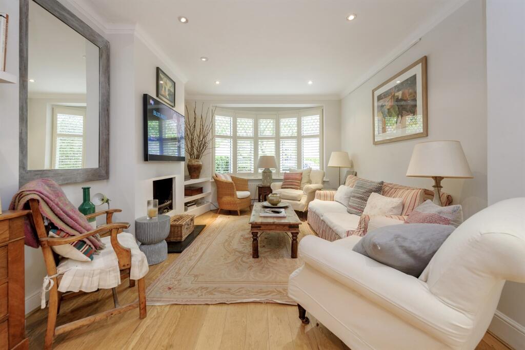 Main image of property: Dalgarno Gardens, London, W10