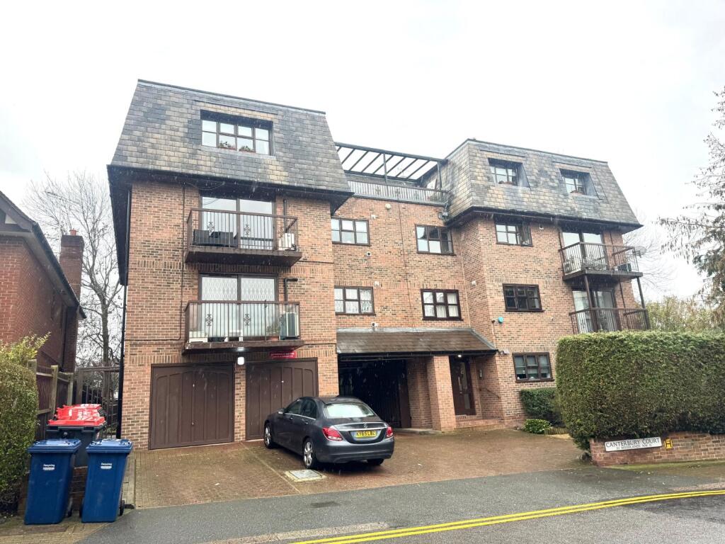 Main image of property: 111 Woodlands, Golders Green