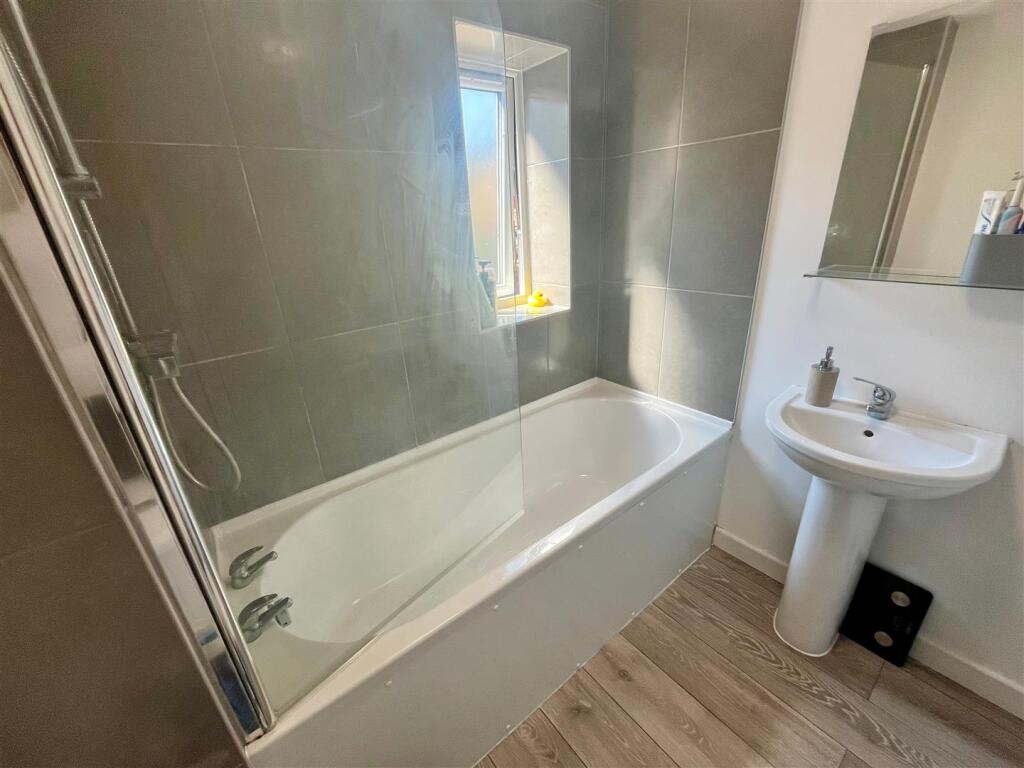 Apartment in Salisbury - View 5