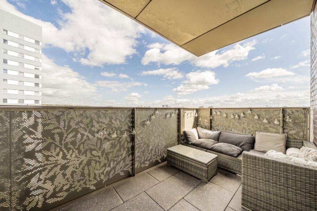 Apartment in London - View 2