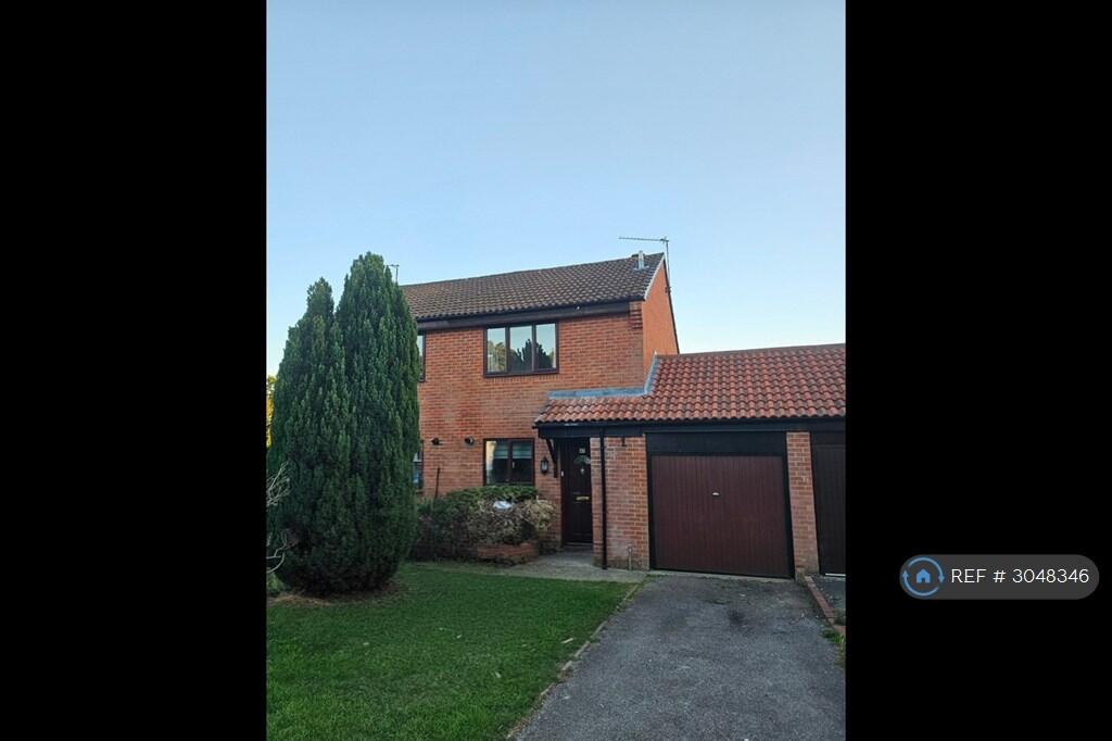 Main image of property: Cannock Way, Reading, RG6