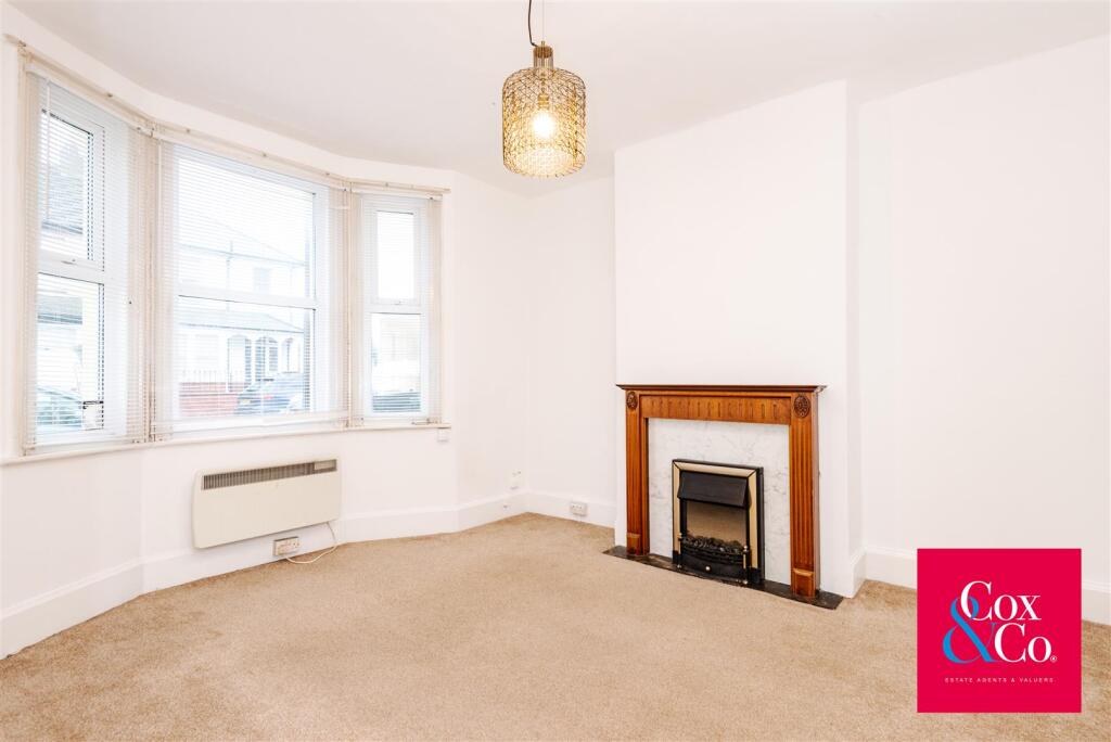 House in Hove, Hangleton - View 2