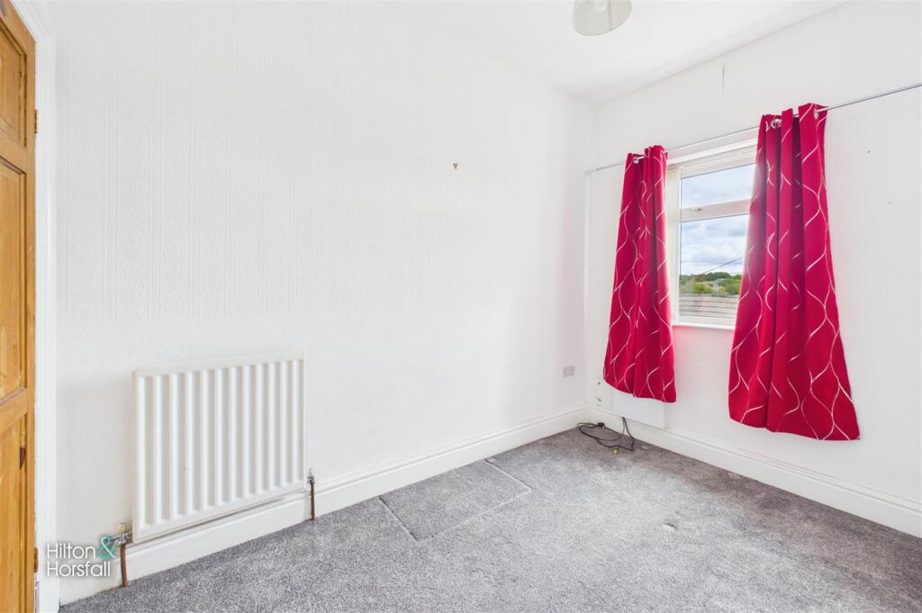 House in Pendle, Barnoldswick - More