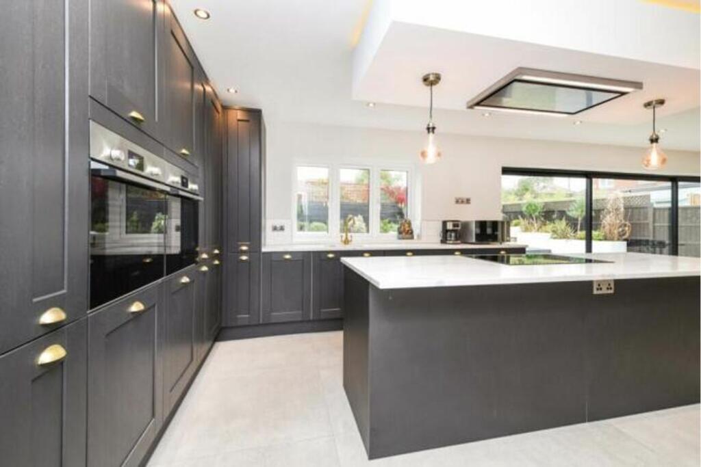 Thynne Road, Billericay, CM11 photo 2