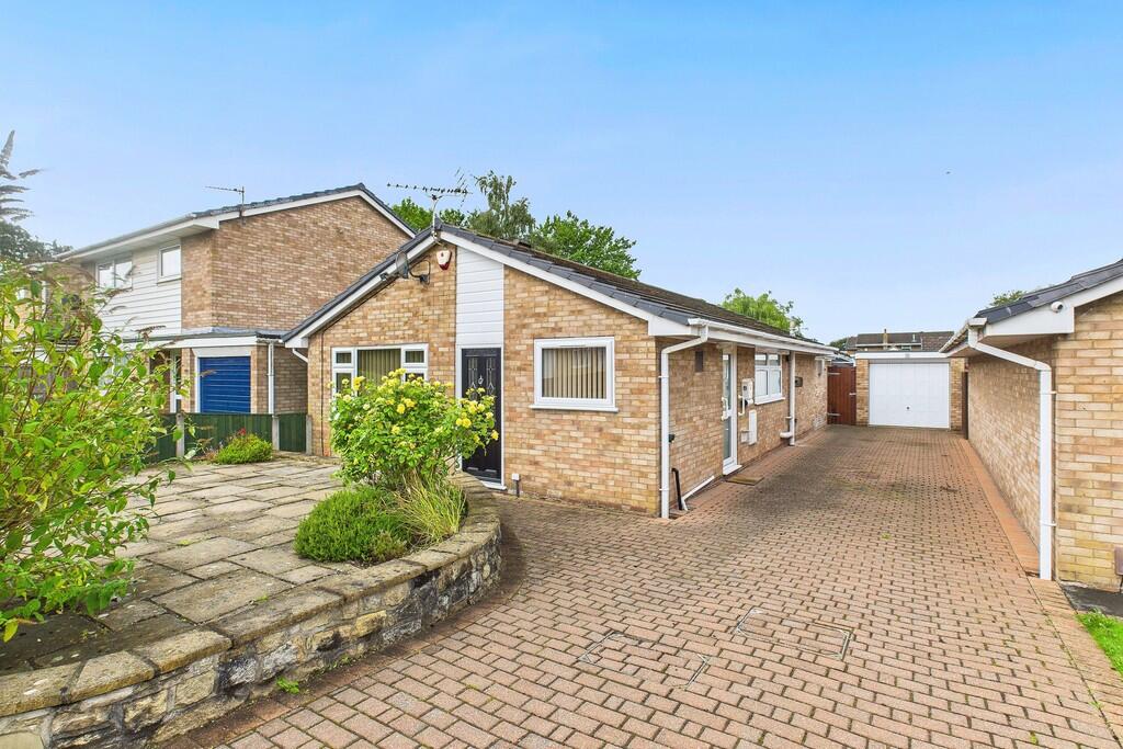 2-bed detached on Cedar Way, Penwortham, £275,000