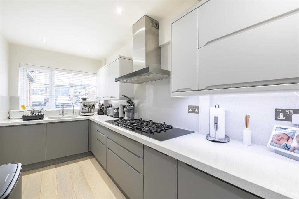 Additional image 2 of Wendover Close, Harpenden