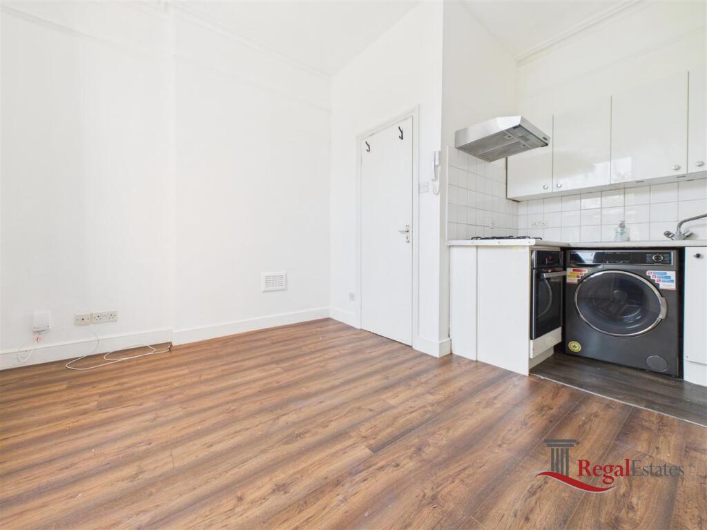Main image of property: Park Avenue, London, NW2 5AP