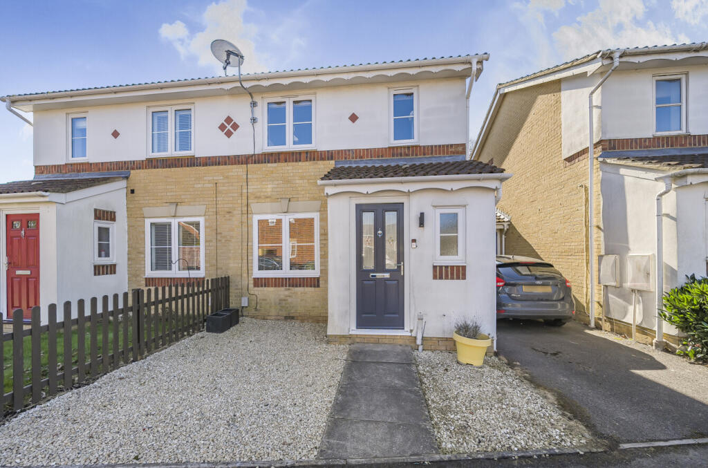 Main image of property: Gloster Close, Ash Vale, Surrey, GU12