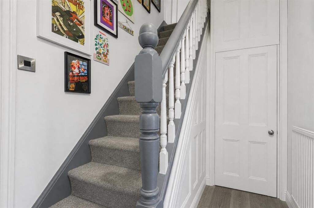 House in Nottingham - View 5