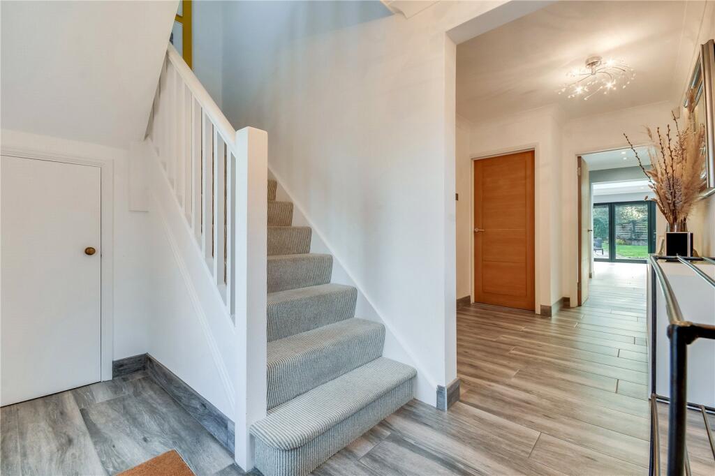 House in Chelmsford, East Hanningfield - View 2