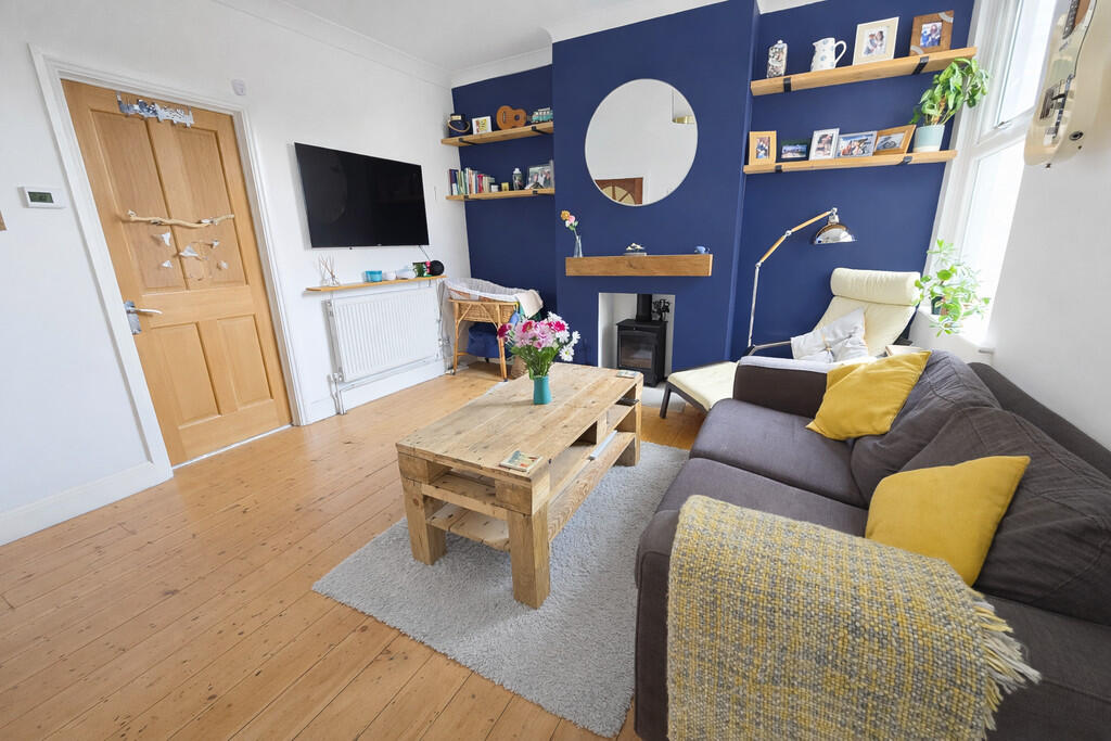 Apartment in Adur, Southwick - View 5