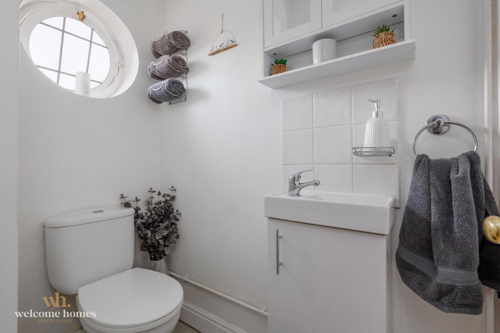 House in Holdenhurst, Littledown, Bournemouth - View 6