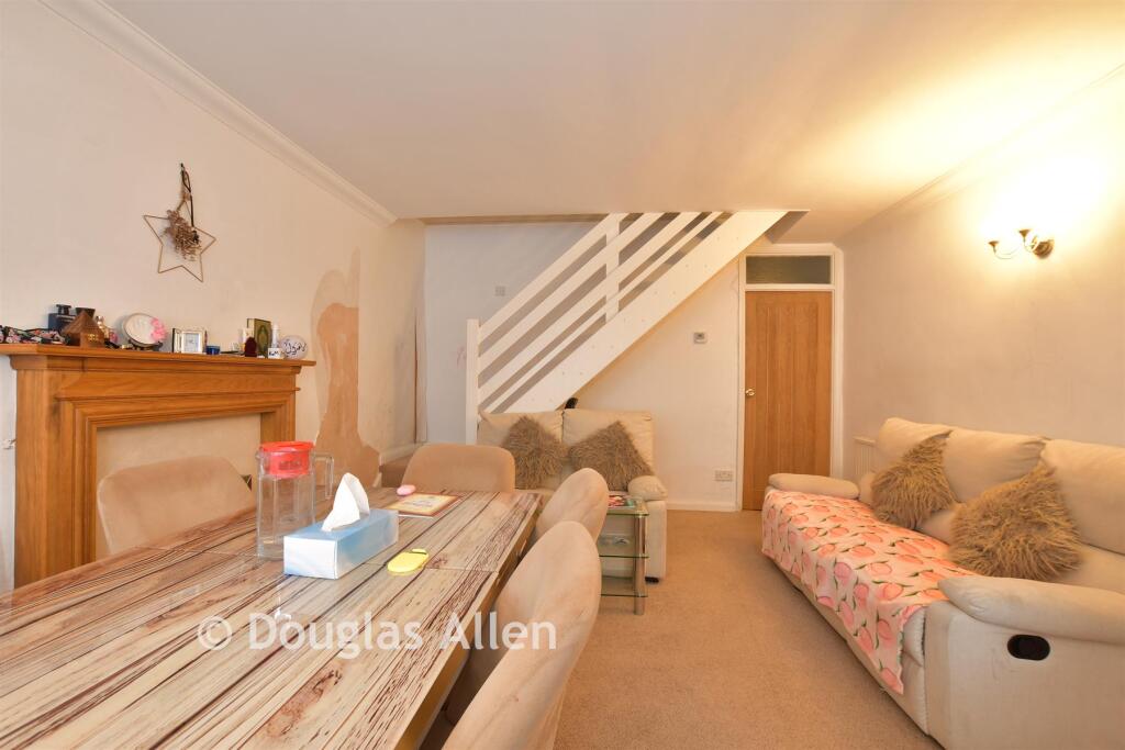 Main image of property: Mansfield Road, Ilford, Essex