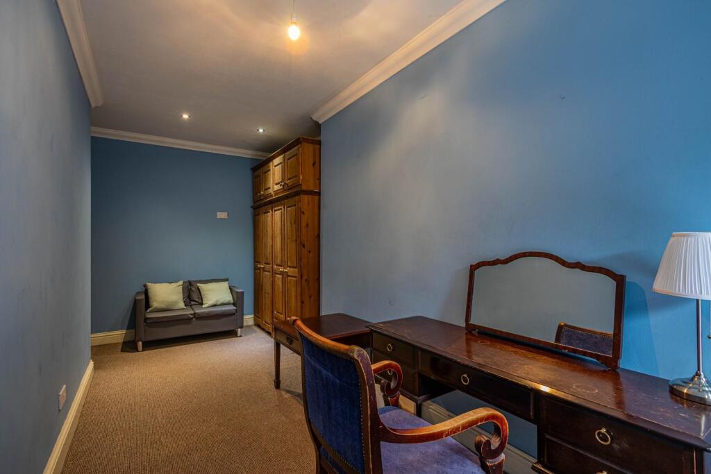 Apartment in Bristol, Clifton Village, Clifton - View 6