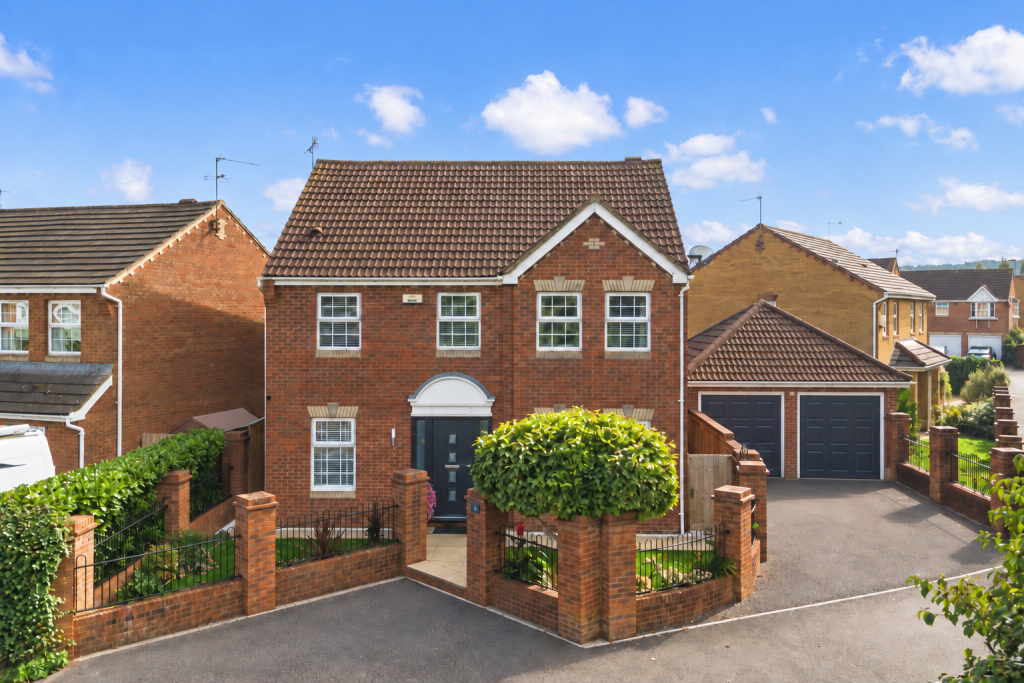 Main image of property: Dandys Meadow, Portishead, Bristol, BS20 7LA
