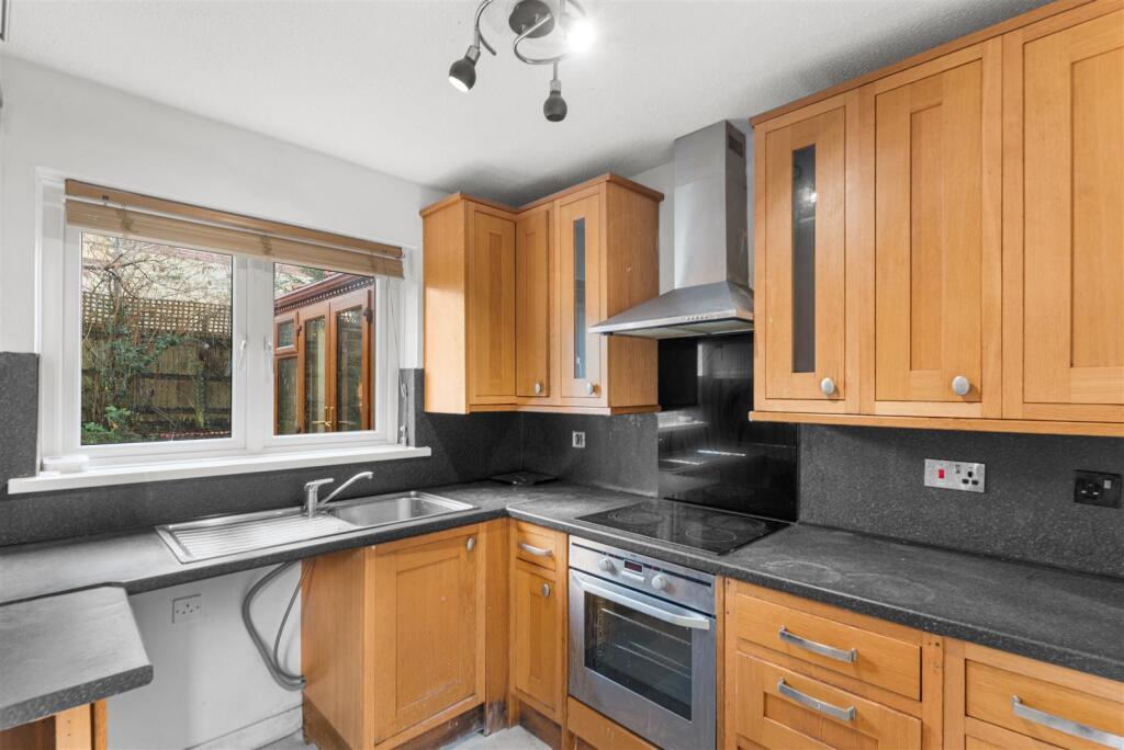 House in Swansea, Birchgrove - View 3