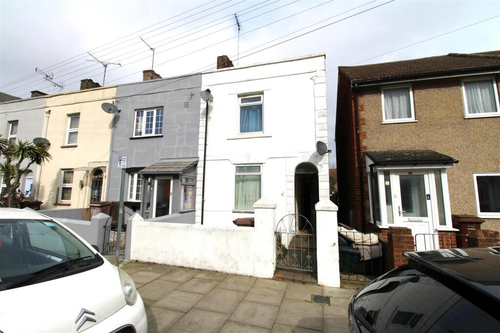 Main image of property: Saunders Street, Gillingham