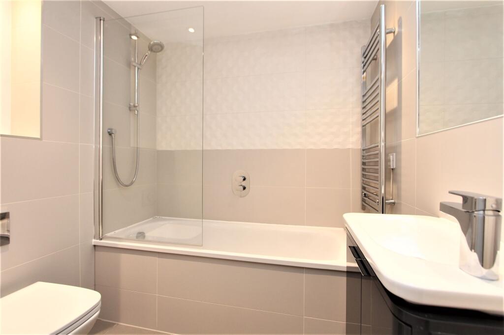 Apartment in London - More