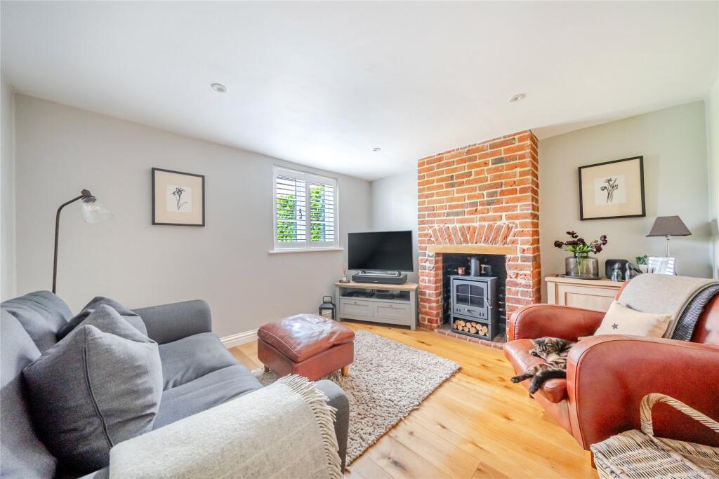House in Guildford, Send - View 4