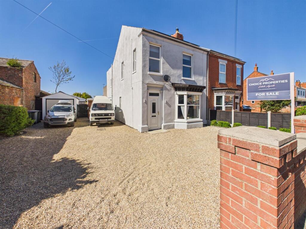 Main image of property: High Street, Mablethorpe