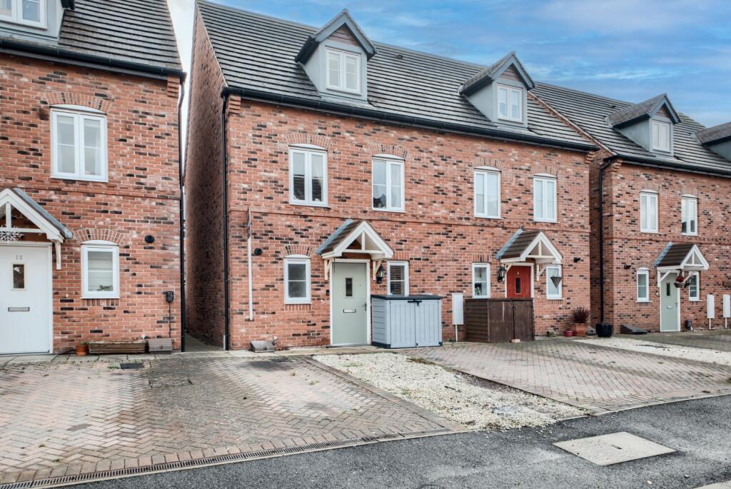 Main image of property: Otters Holt Bishopton, Stratford-Upon-Avon, CV37