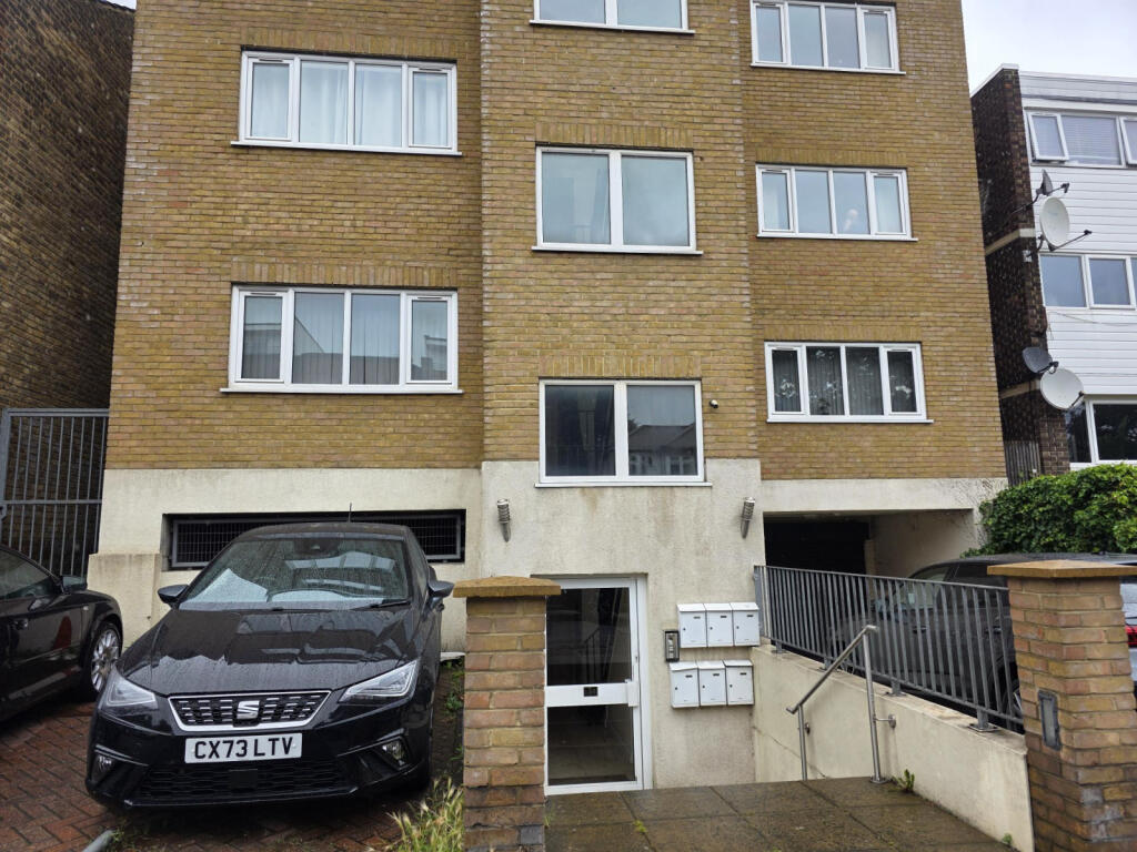 Main image of property: Chigwell Road, South Woodford, London, E18