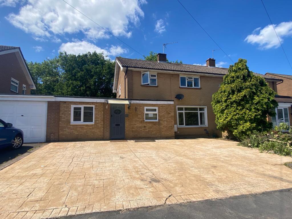 Main image of property: Room, Applegarth Avenue, Guildford, GU2