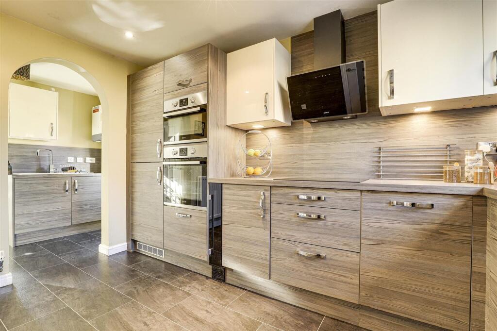 James Drive, Calverton, NG14 photo 3