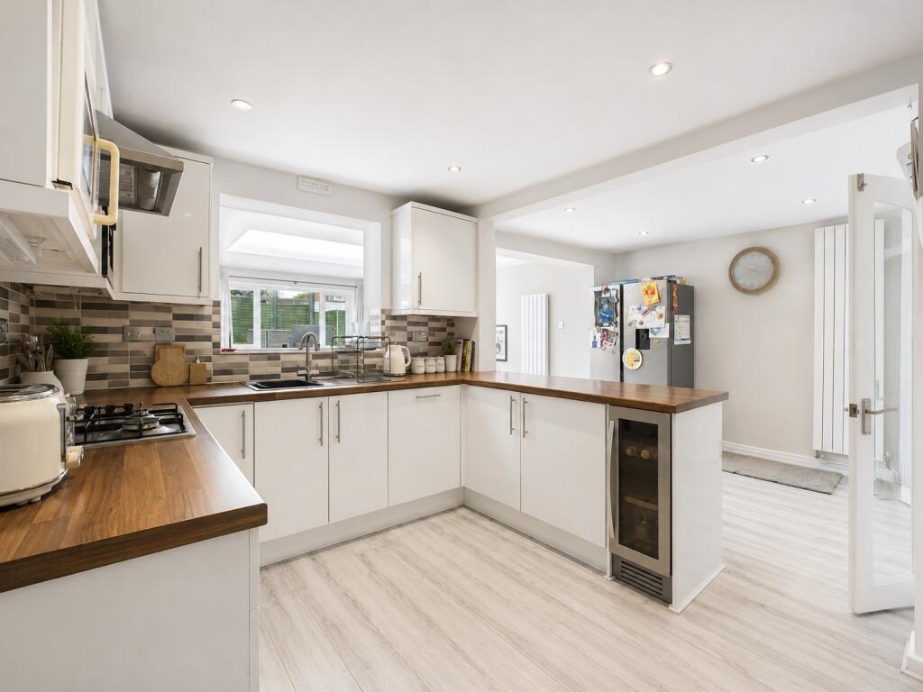 House in Worcester, Dines Green - View 4