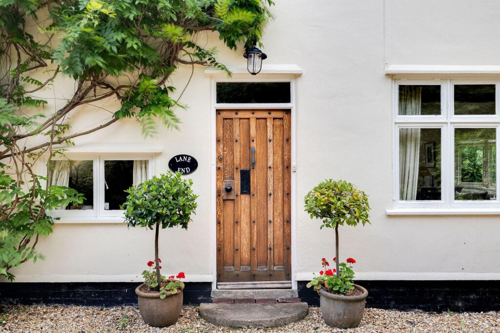 House in Heswall, Liverpool City Region - View 2