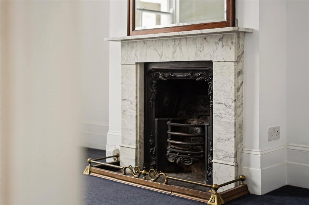 House in London - View 5