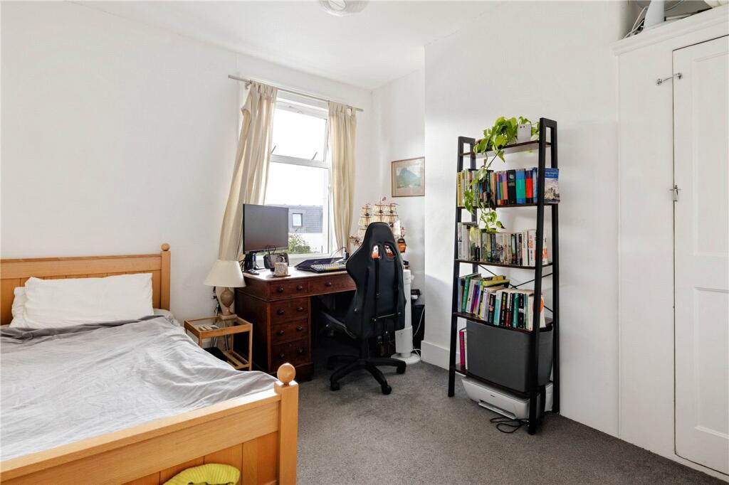 House in London, East Dulwich - More